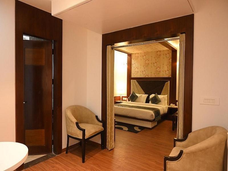 Square Inn Hotel,Варанасі Екстер'єр фото