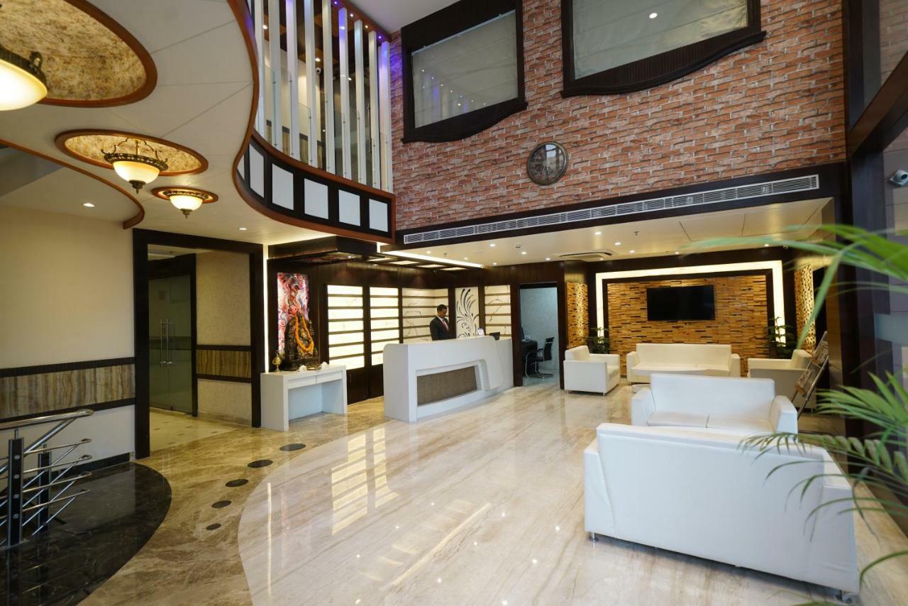 Square Inn Hotel,Варанасі Екстер'єр фото