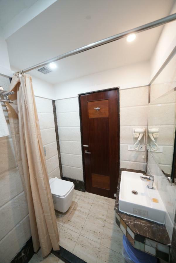Square Inn Hotel,Варанасі Екстер'єр фото