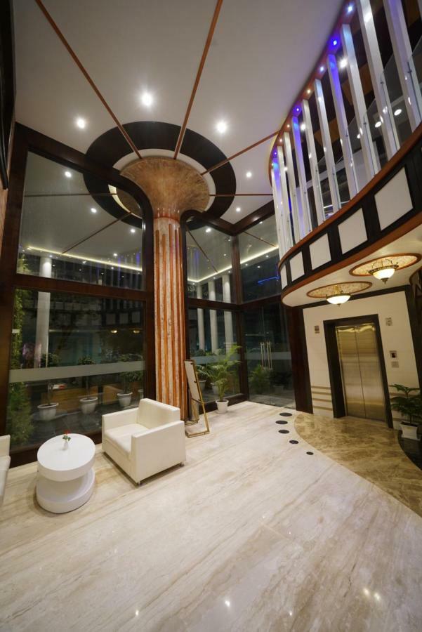 Square Inn Hotel,Варанасі Екстер'єр фото